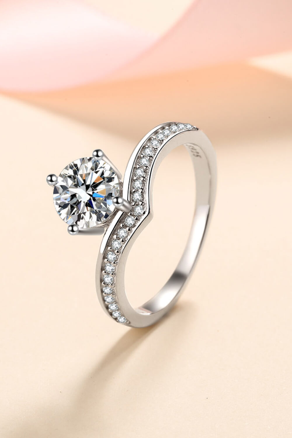 'Enigmatic Wonder' 1 Carat Moissanite Ring 925 Sterling Silver Ring