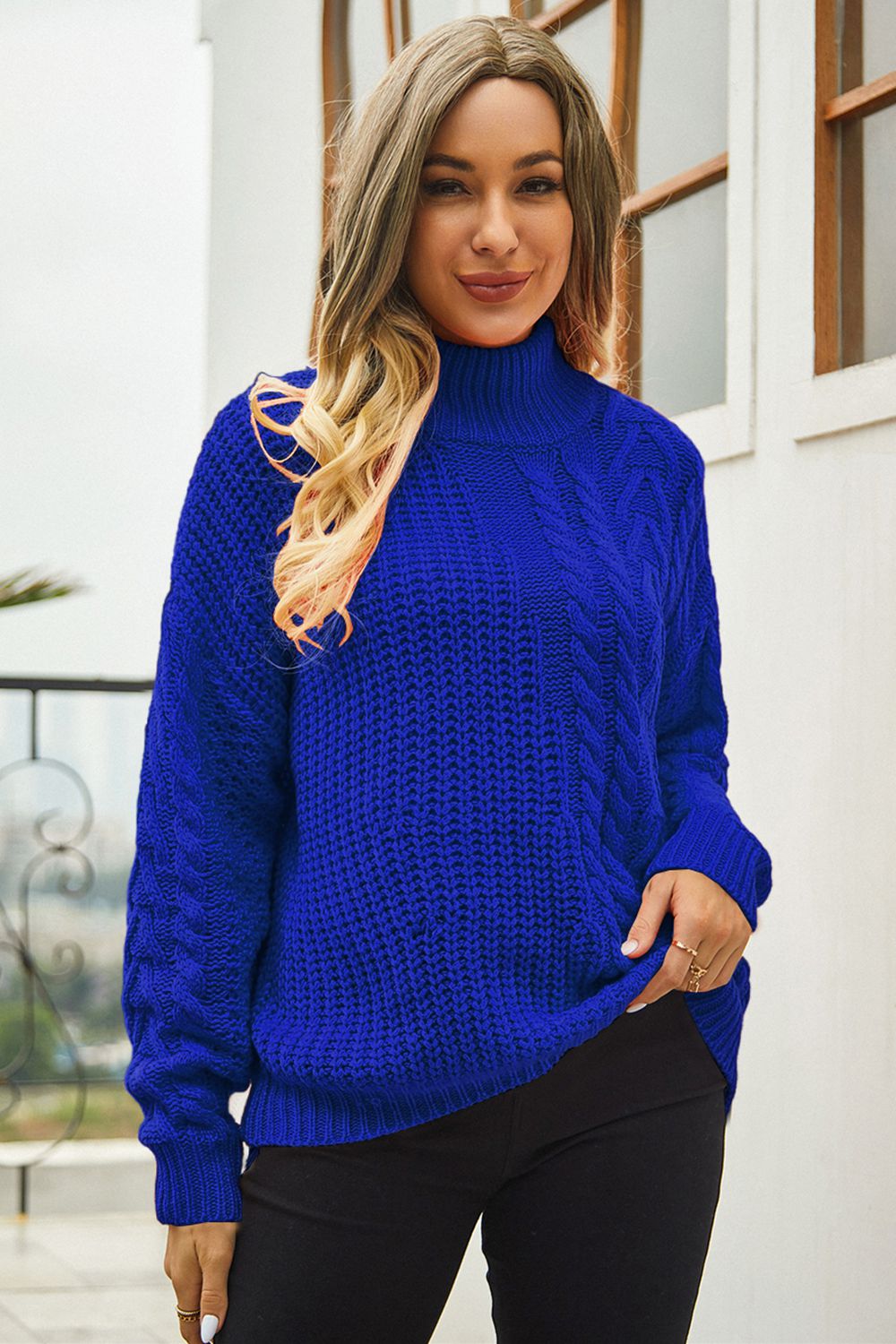 Ravenscroft Cable-Knit Turtle Neck Long Sleeve Sweater