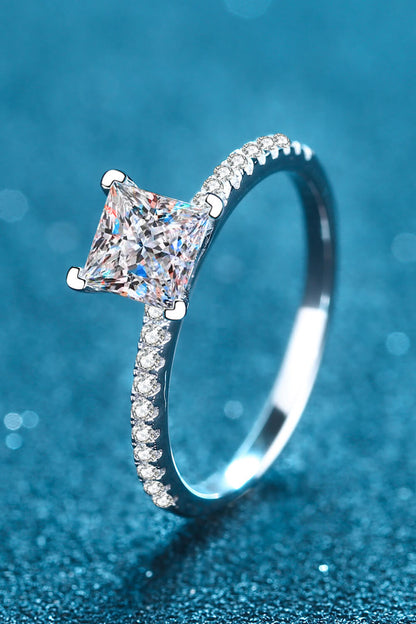 'Queen of Wonderland' Rhodium-Plated 2 Carat Moissanite Ring